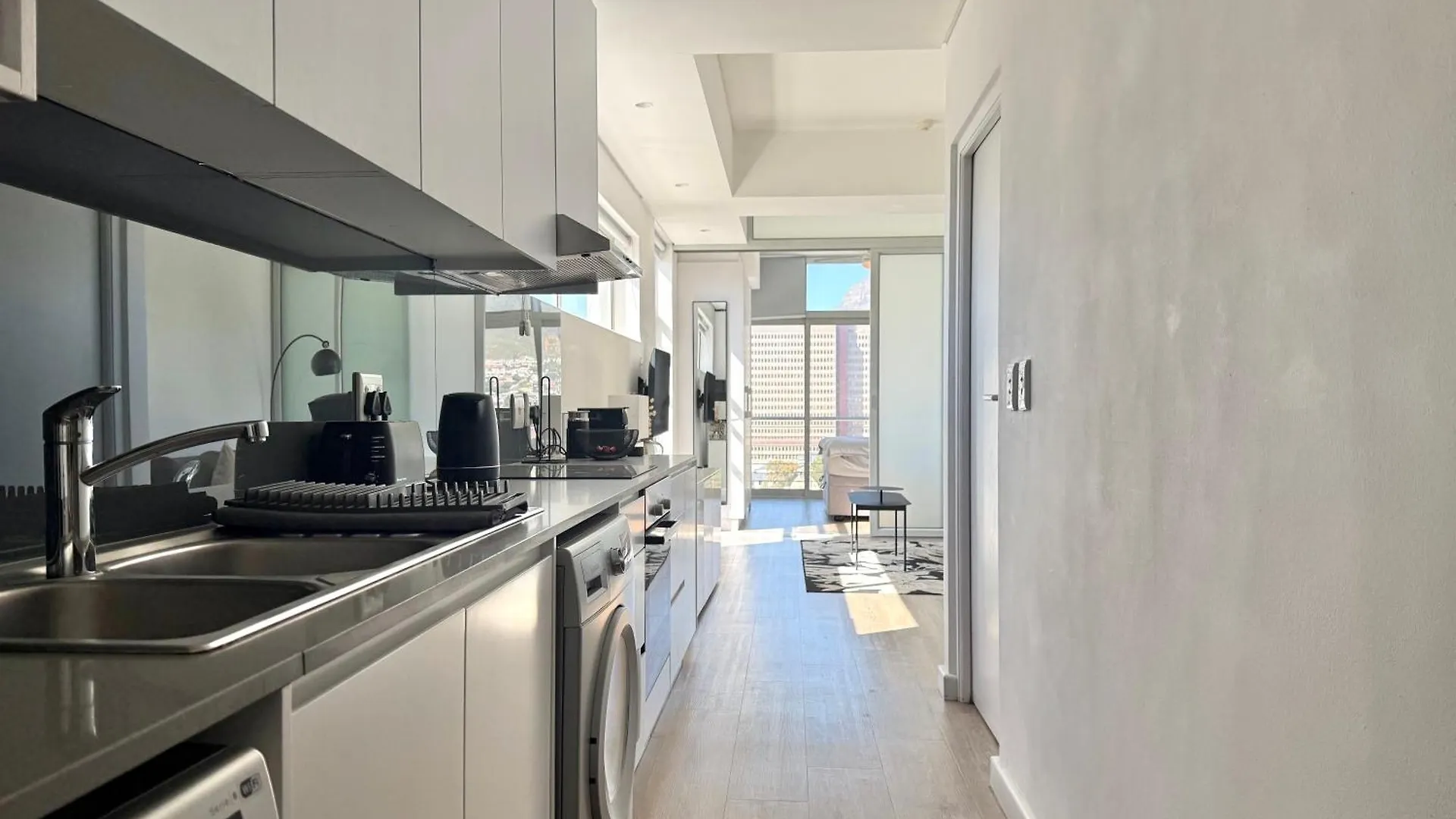 Studio Corner Unit In The Heart Of Cbd Città del Capo 0*,