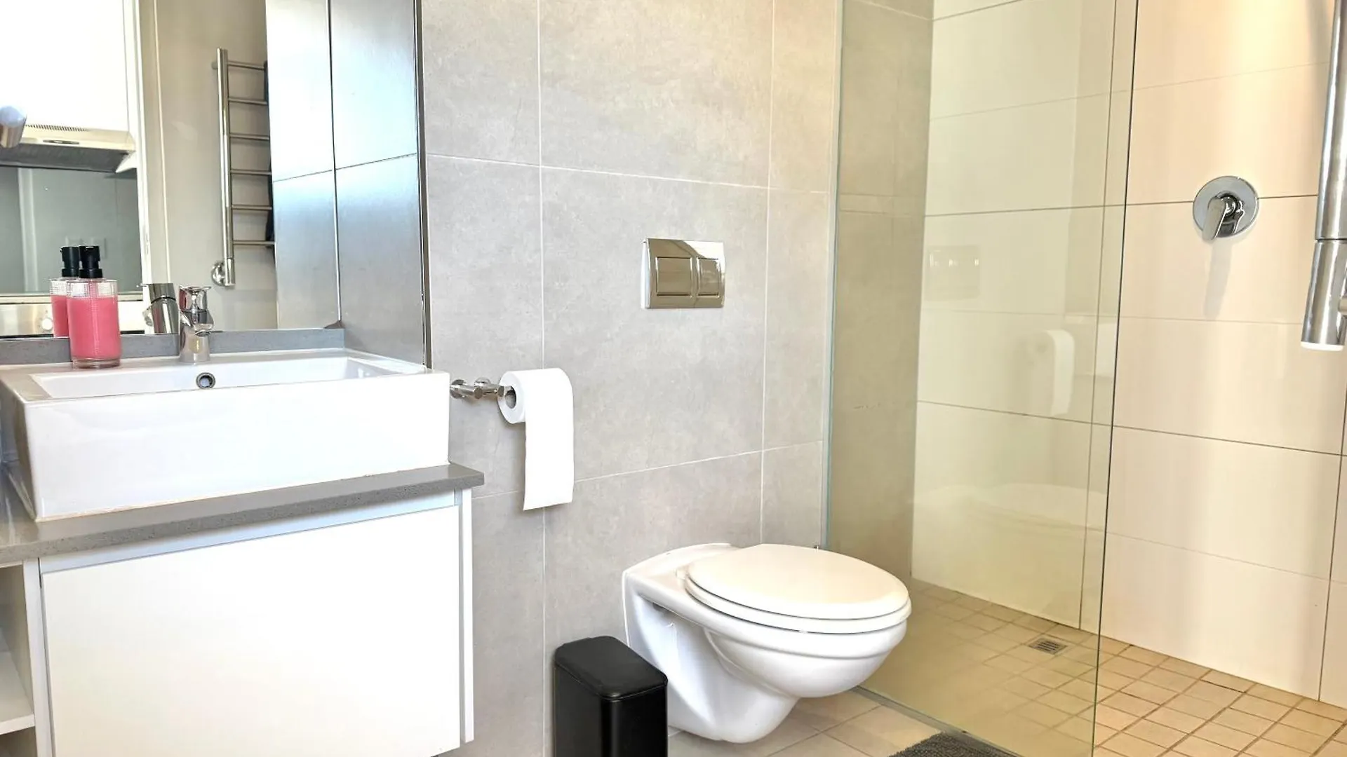 Studio Corner Unit In The Heart Of Cbd Città del Capo 0*,